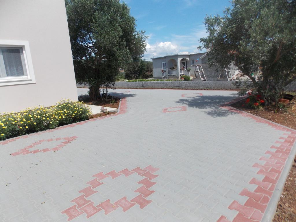 Apartments Franov Bibinje Cameră foto